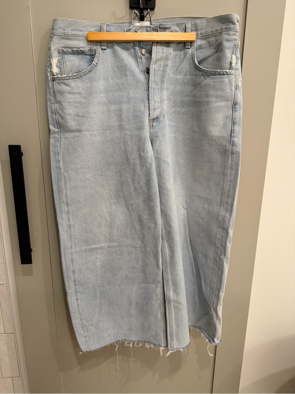 Citizens of Humanity Ayla Raw Hem Crop Jeans